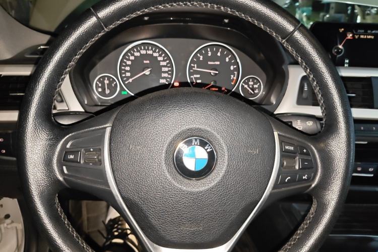 Used BMW 3 Series 2016 320Li Fashion Model Steering Wheel
