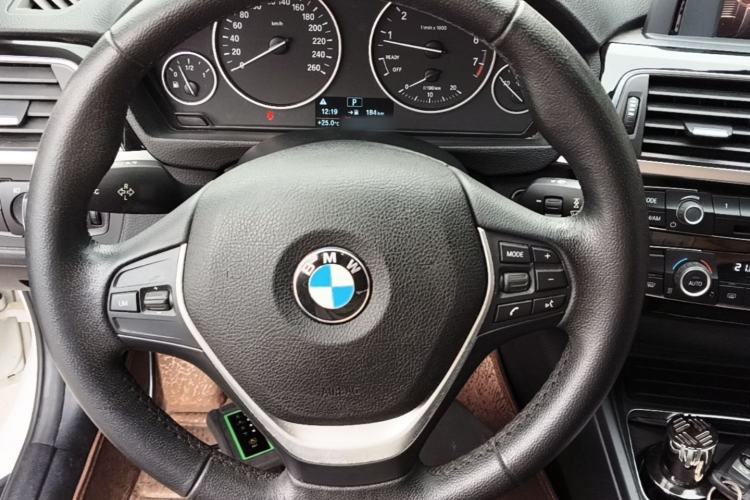Used BMW 3 Series 2016 316Li Fashion Model Steering Wheel