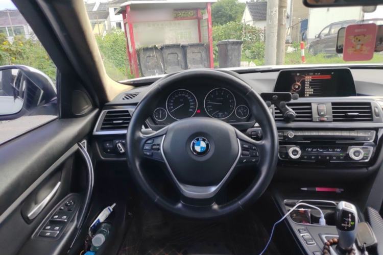 Used BMW 3 Series 2016 320Li Fashion Model Steering Wheel