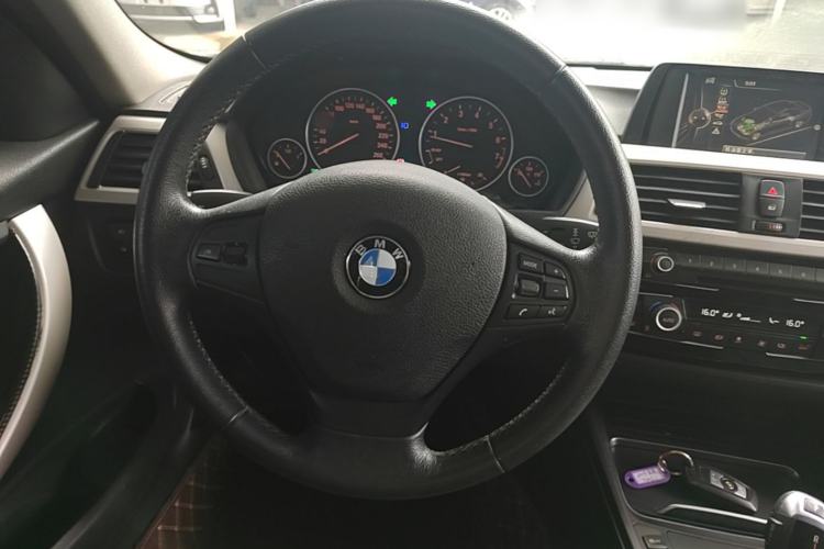 Used BMW 3 Series 2016 320Li Ambition Model Steering Wheel