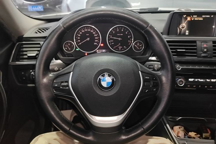 Used BMW 3 Series 2016 320Li Ambition Model Steering Wheel