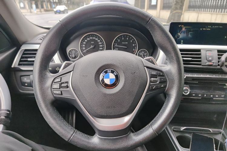Used BMW 3 Series 2016 328Li Fashion Model Steering Wheel