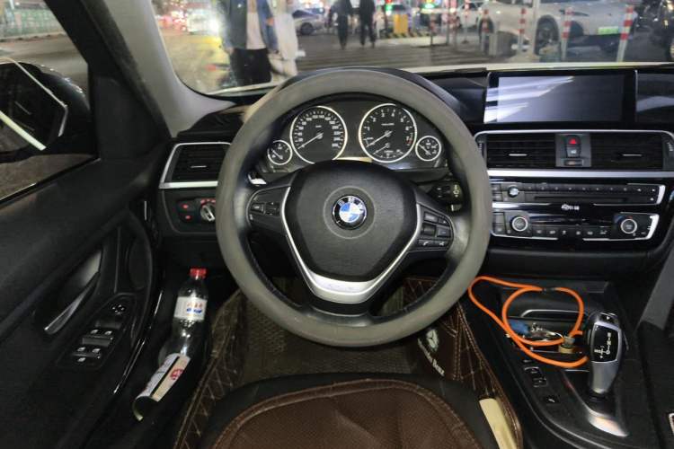Used BMW 3 Series 2016 316Li Fashion Model Steering Wheel