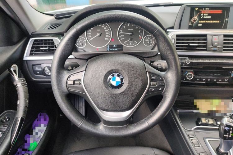 Used BMW 3 Series 2016 316Li Fashion Model Steering Wheel