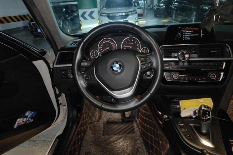 Used BMW 3 Series 2016 320Li Fashion Model Steering Wheel