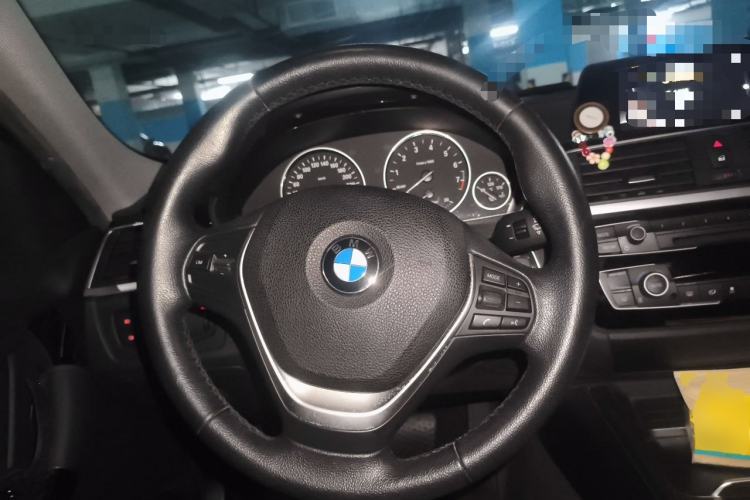 Used BMW 3 Series 2016 320Li Fashion Model Steering Wheel