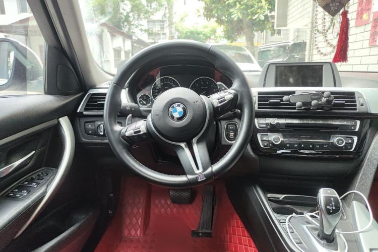Used BMW 3 Series 2016 328Li Fashion Model Steering Wheel