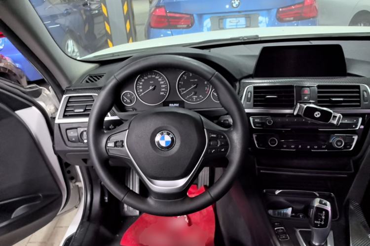 Used BMW 3 Series 2016 320Li Fashion Model Steering Wheel