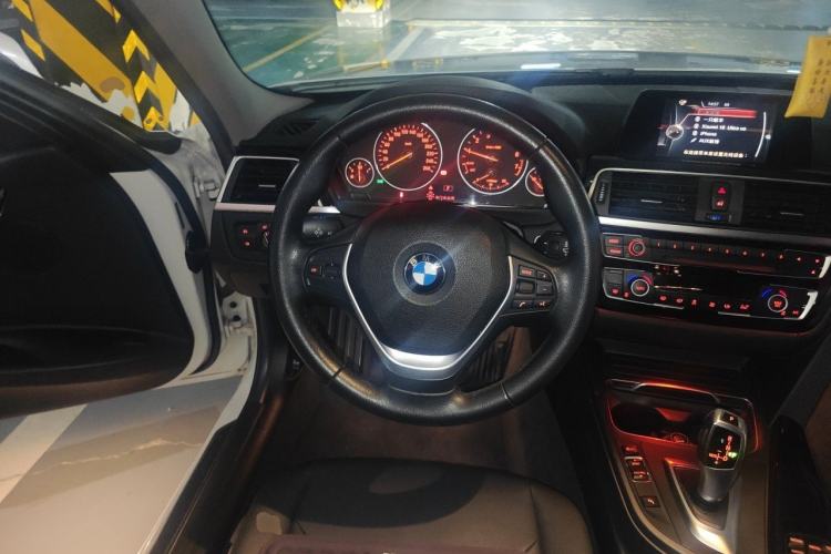 Used BMW 3 Series 2016 320Li Fashion Model Steering Wheel