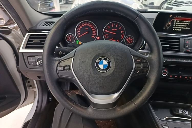 Used BMW 3 Series 2016 320Li Fashion Model Steering Wheel