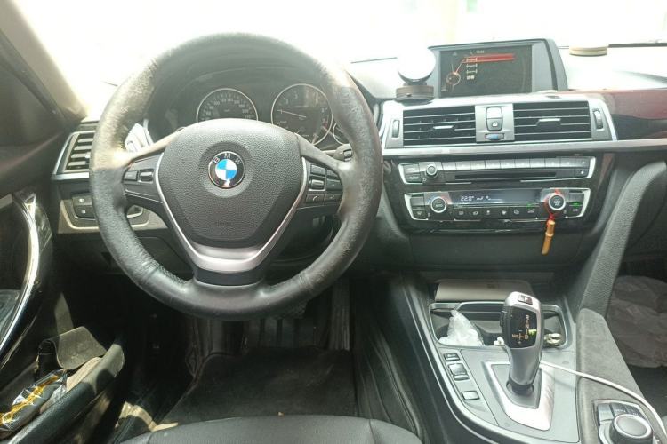 Used BMW 3 Series 2016 316Li Fashion Model Steering Wheel