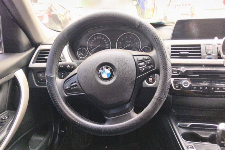 Used BMW 3 Series 2016 320Li Fashion Model Steering Wheel