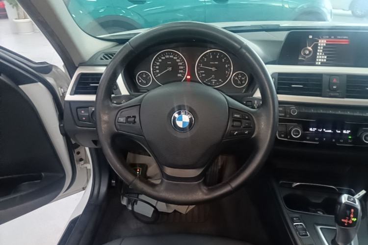 Used BMW 3 Series 2016 320Li Fashion Model Steering Wheel