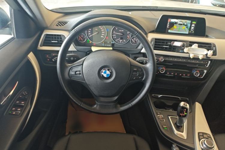 Used BMW 3 Series 2016 320Li Fashion Model Steering Wheel