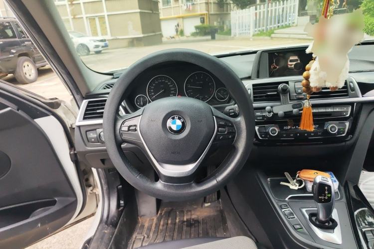 Used BMW 3 Series 2016 320Li Ambition Model Steering Wheel