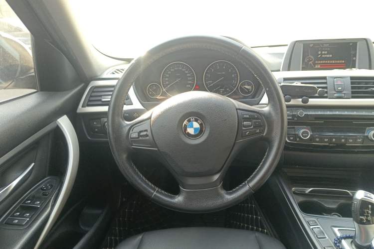 Used BMW 3 Series 2016 320Li Ambition Model Steering Wheel
