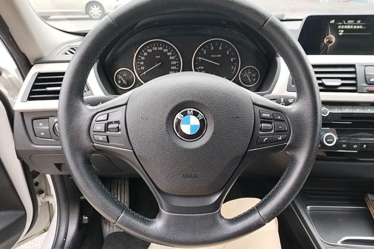 Used BMW 3 Series 2016 320Li Fashion Model Steering Wheel