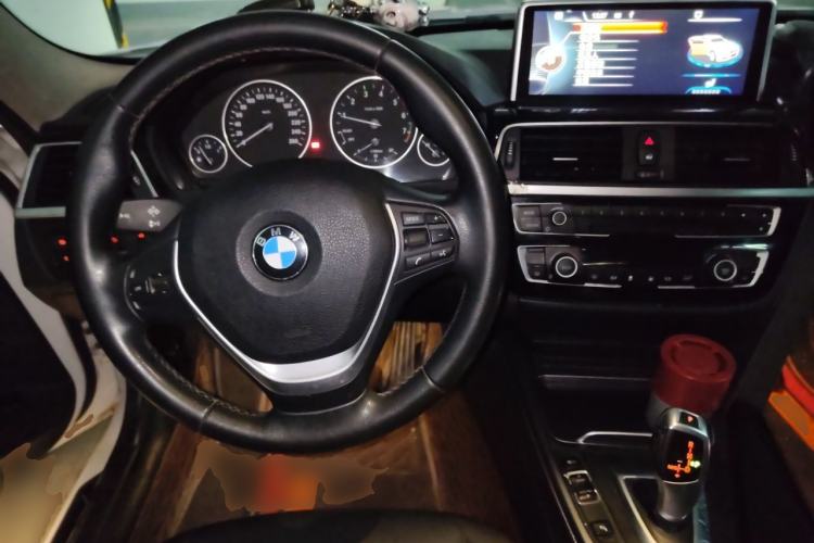 Used BMW 3 Series 2016 320Li Fashion Model Steering Wheel