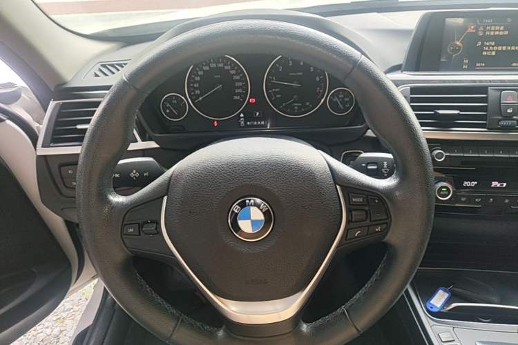 Used BMW 3 Series 2016 320Li Ambition Model Steering Wheel