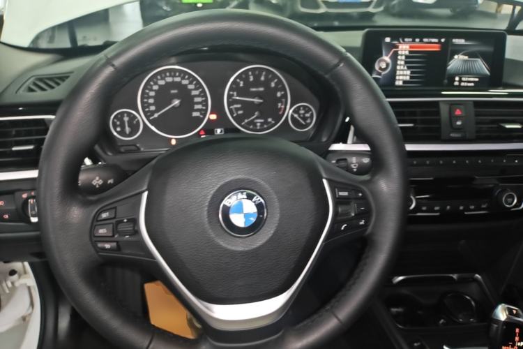 Used BMW 3 Series 2016 320Li Fashion Model Steering Wheel