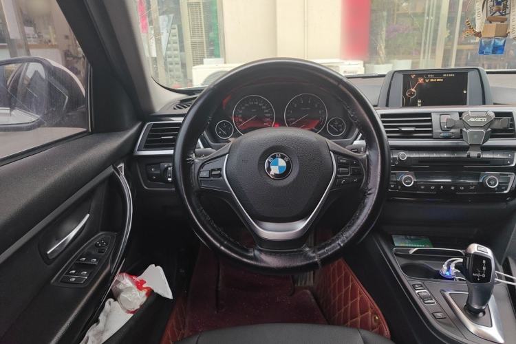 Used BMW 3 Series 2016 316Li Fashion Model Steering Wheel