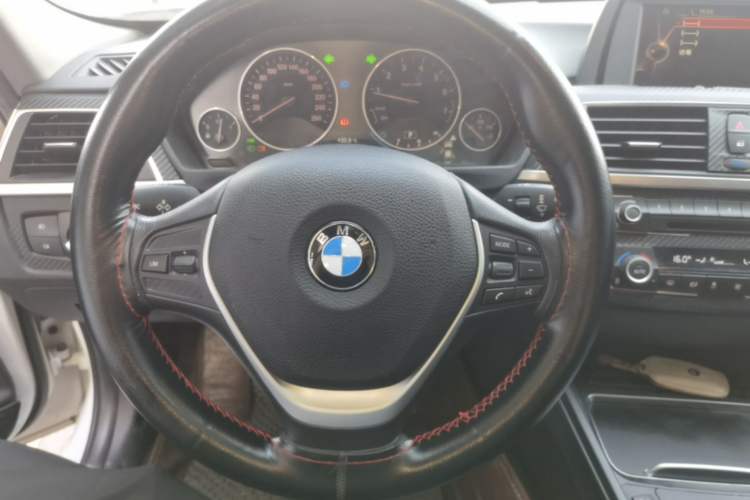 Used BMW 3 Series 2016 316i Fashion Model Steering Wheel