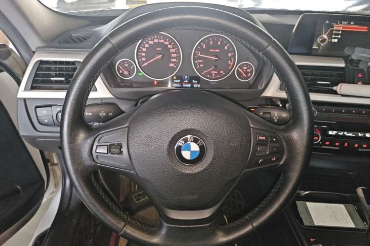 Used BMW 3 Series 2016 320Li Fashion Model Steering Wheel