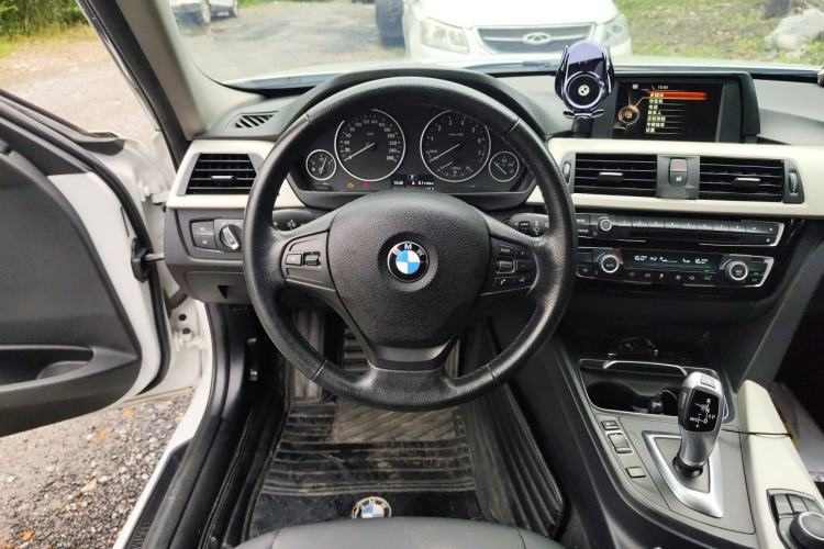 Used BMW 3 Series 2016 320Li Ambition Model Steering Wheel
