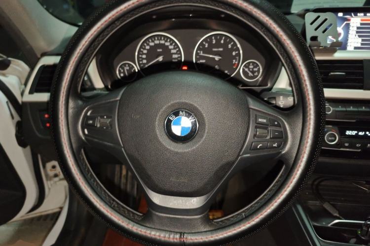 Used BMW 3 Series 2016 320Li Fashion Model Steering Wheel
