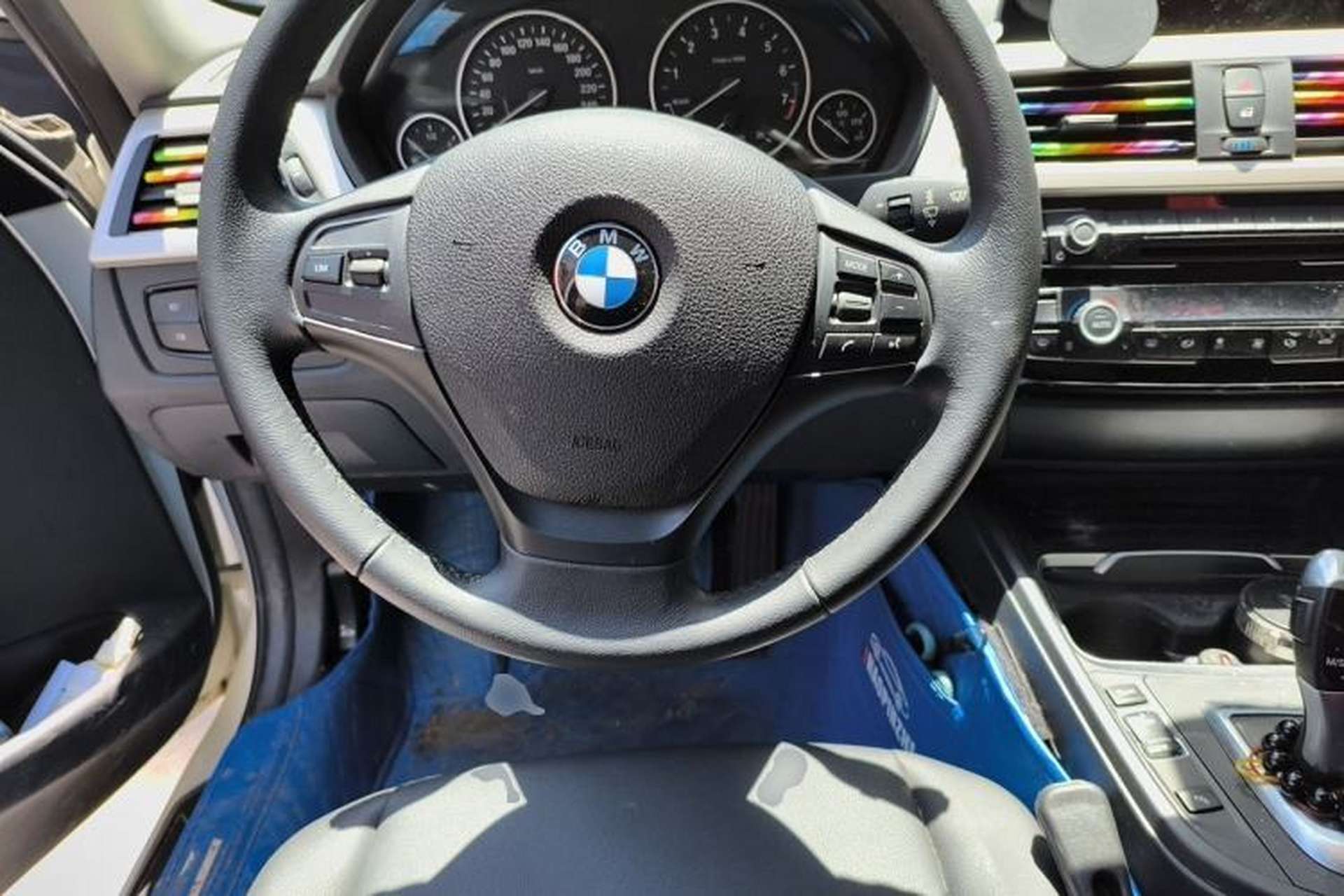 Used BMW 3 Series 2016 320i Fashion Model Steering Wheel