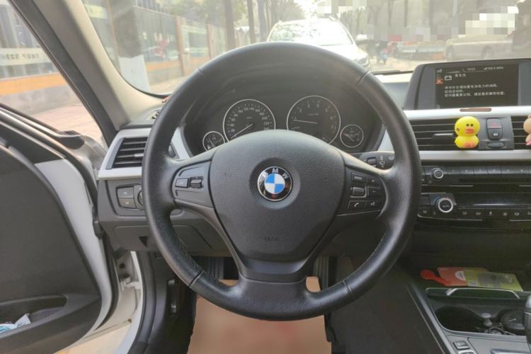 Used BMW 3 Series 2016 316i Fashion Model Steering Wheel