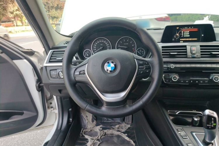 Used BMW 3 Series 2016 320Li Fashion Model Steering Wheel