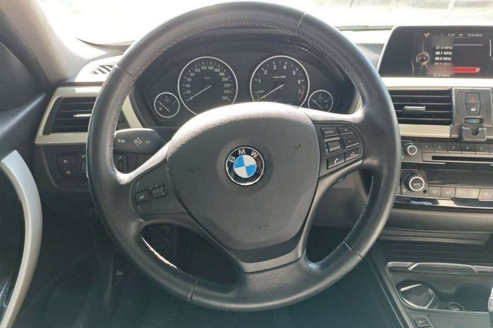 Used BMW 3 Series 2016 320Li Ambition Model Steering Wheel