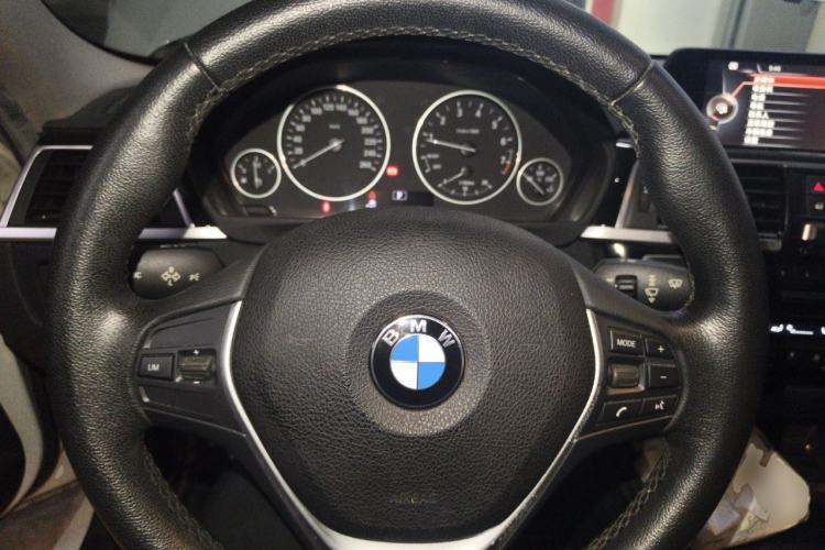 Used BMW 3 Series 2016 320Li Fashion Model Steering Wheel