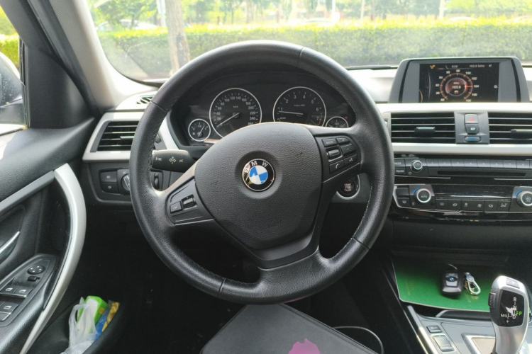 Used BMW 3 Series 2016 320Li Ambition Model Steering Wheel