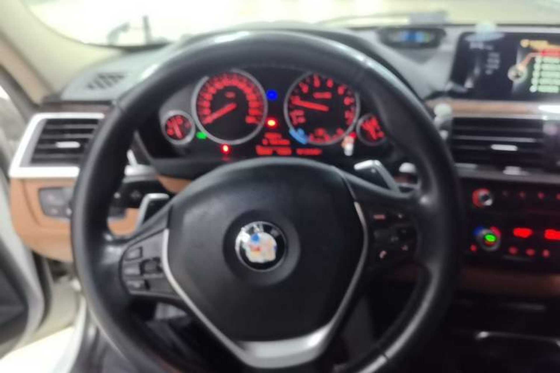 Used BMW 3 Series 2016 328Li xDrive Luxury Design Package Steering Wheel