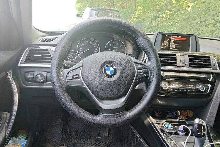 Used BMW 3 Series 2016 320Li Ambition Model Steering Wheel