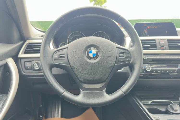 Used BMW 3 Series 2016 320Li Fashion Model Steering Wheel