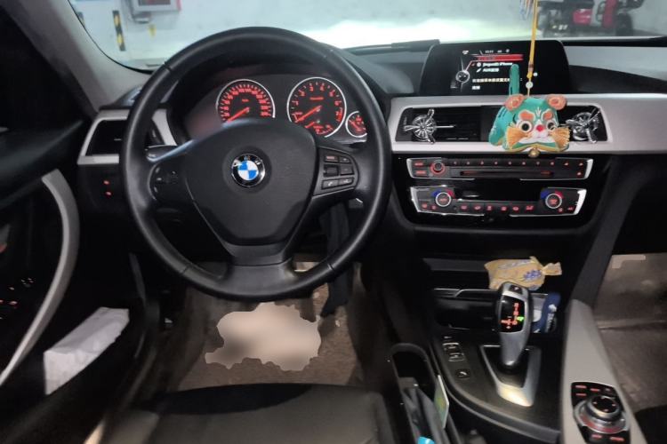 Used BMW 3 Series 2016 320Li Fashion Model Steering Wheel