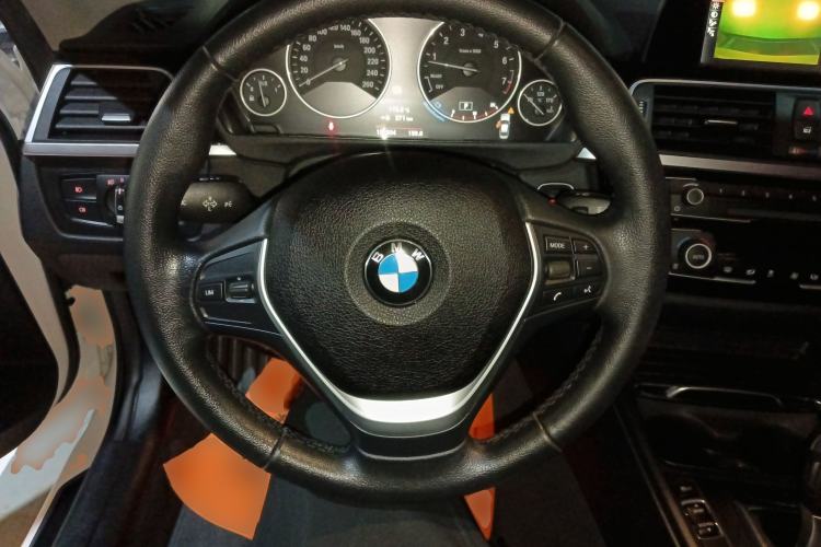Used BMW 3 Series 2016 320Li Fashion Model Steering Wheel