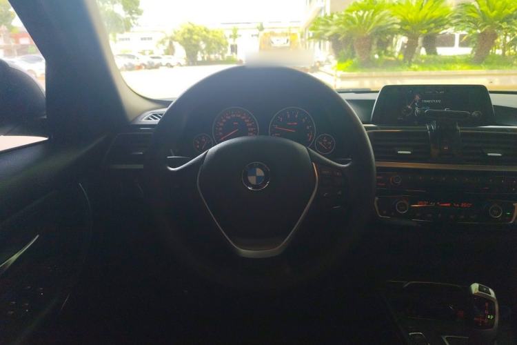 Used BMW 3 Series 2016 316i Fashion Model Steering Wheel
