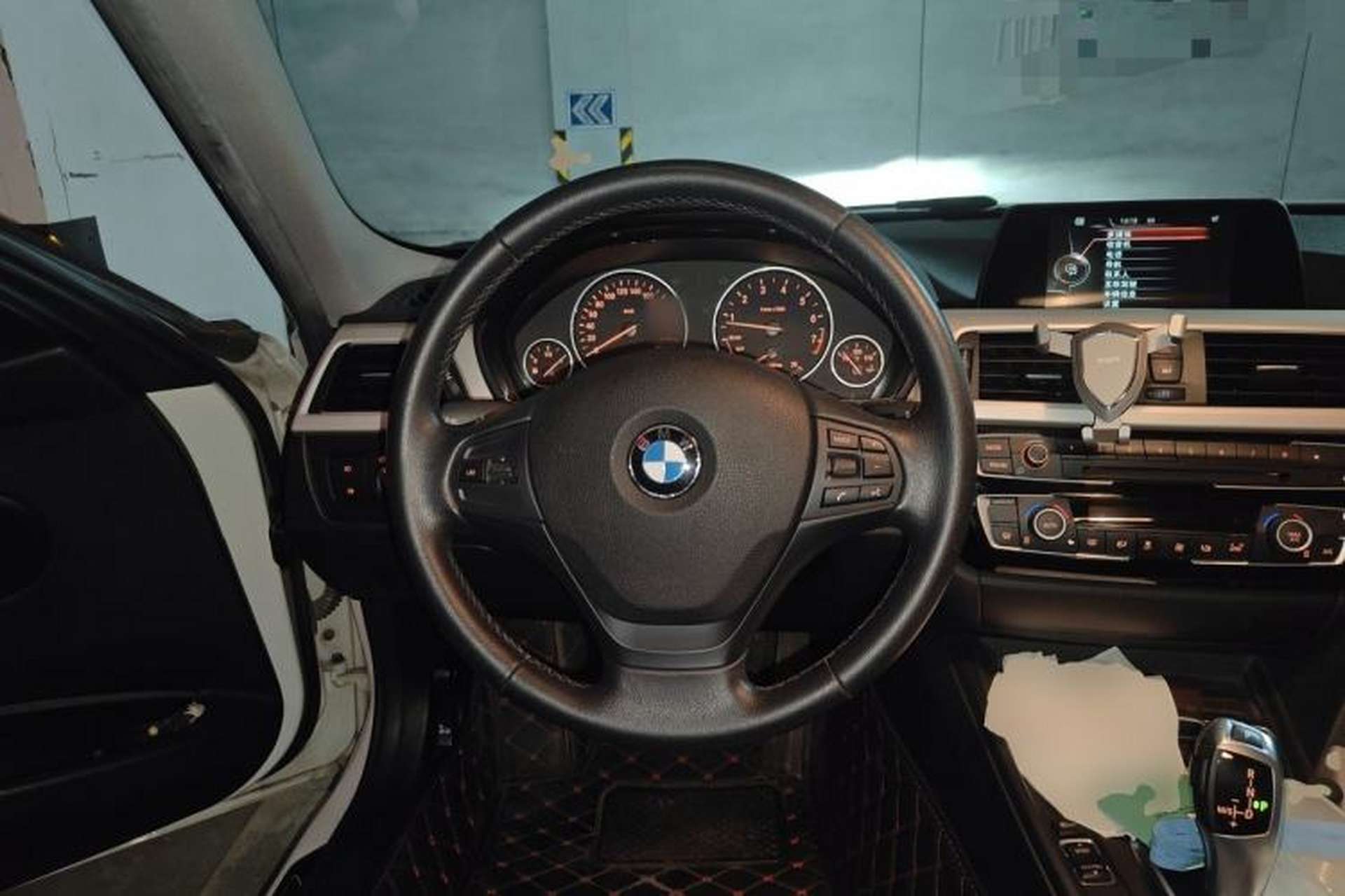 Used BMW 3 Series 2016 320i Fashion Model Steering Wheel