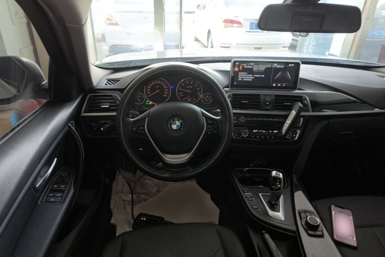 Used BMW 3 Series 2016 320Li Ambition Model Steering Wheel