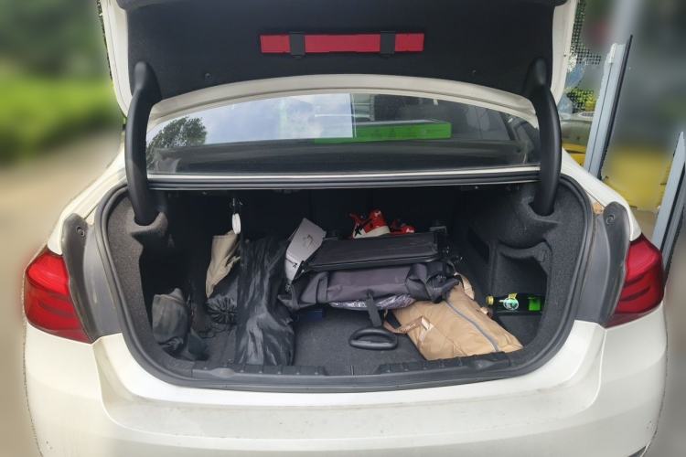 Used BMW 3 Series 2016 328Li Fashion Model Trunk