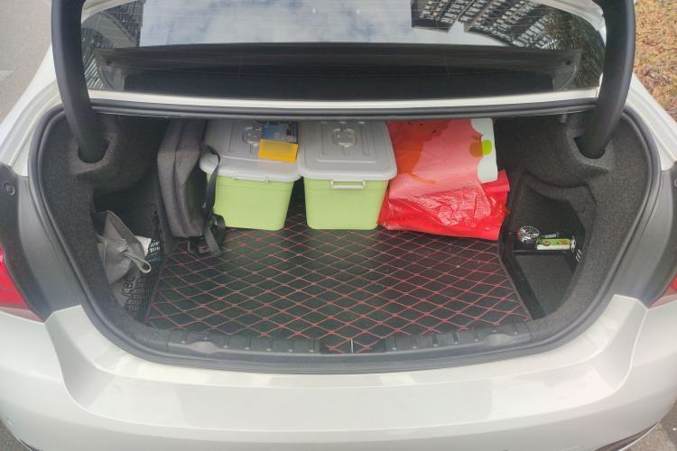 Used BMW 3 Series 2016 316Li Fashion Model Trunk