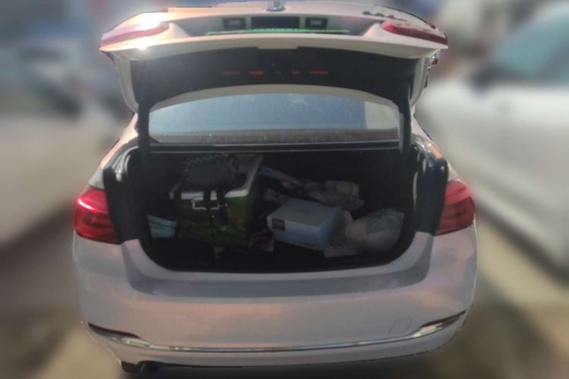 Used BMW 3 Series 2016 320Li Fashion Model Trunk
