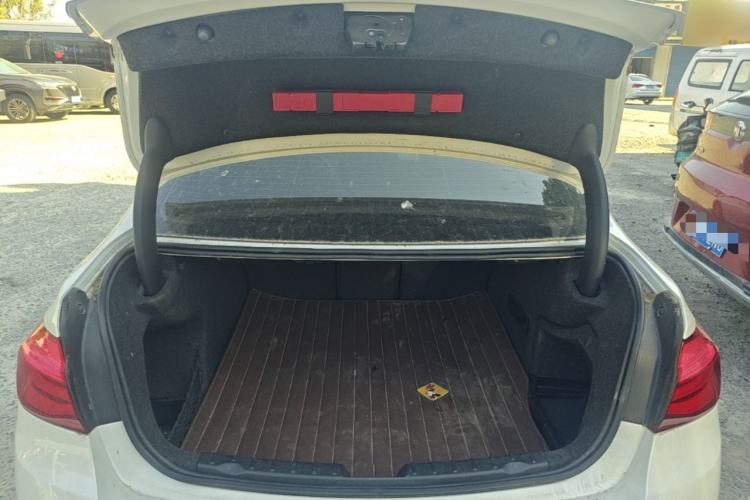 Used BMW 3 Series 2016 320Li Fashion Model Trunk