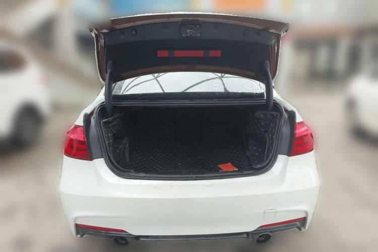 Used BMW 3 Series 2016 320Li Fashion Model Trunk