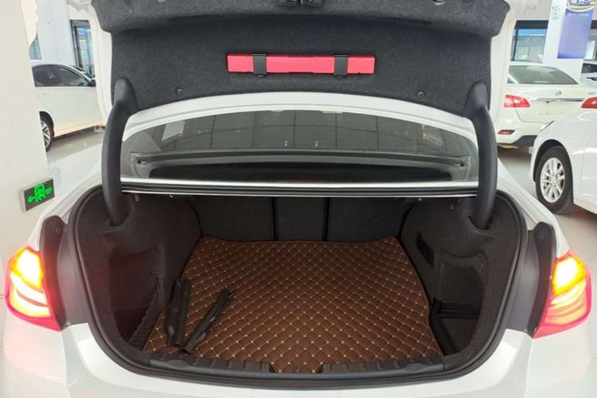 Used BMW 3 Series 2016 320Li Ambition Model Trunk