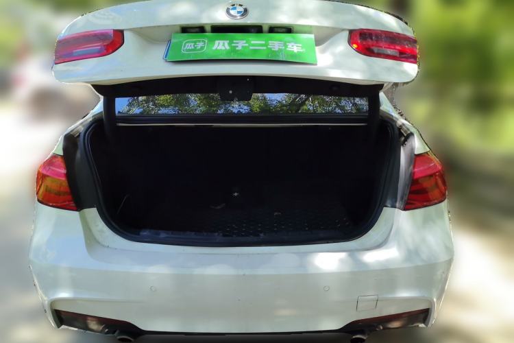 Used BMW 3 Series 2016 320i Fashion Model Trunk